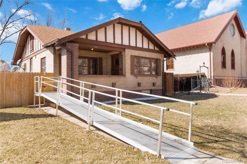 1415 S Vine St, Denver, CO 80210