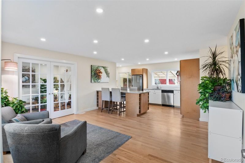 3256 S Glencoe St, Denver, CO 80222