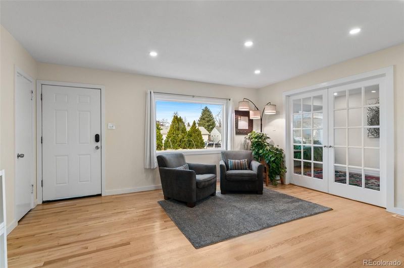 3256 S Glencoe St, Denver, CO 80222