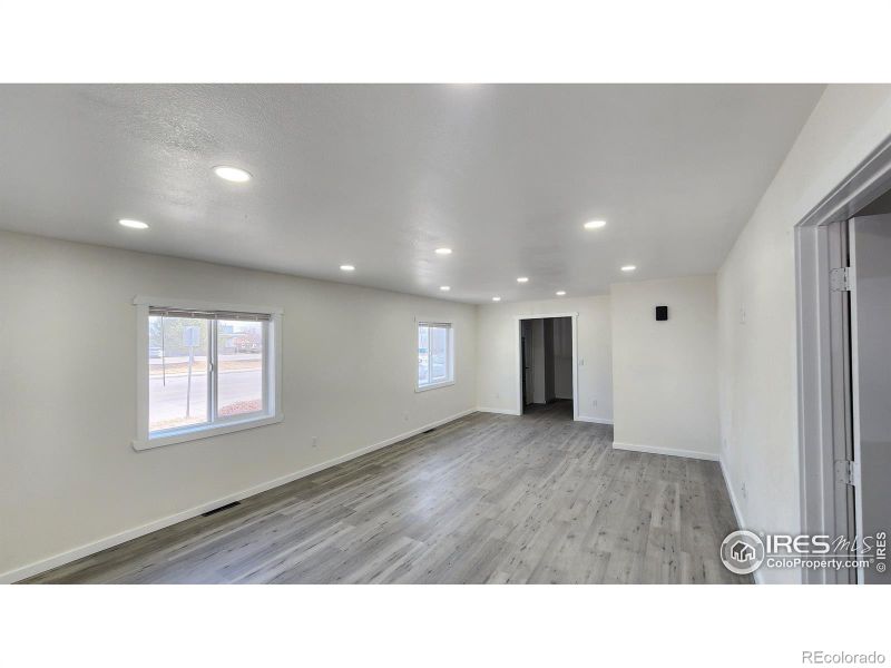 513 Chestnut St, Sterling, CO 80751