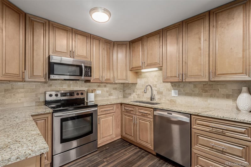 300 S Clinton St #7D, Denver, CO 80247