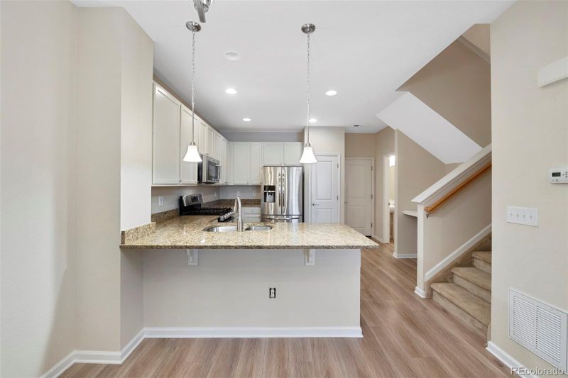 558 E Dry Creek Pl, Littleton, CO 80122