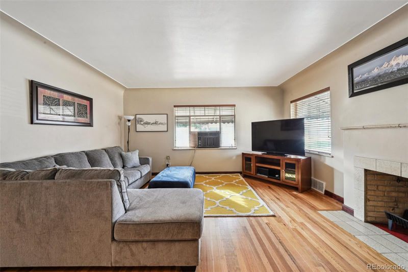2630 Albion St, Denver, CO 80207