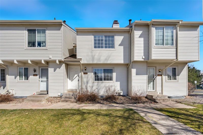 4106 S Mobile Cir #B, Aurora, CO 80013