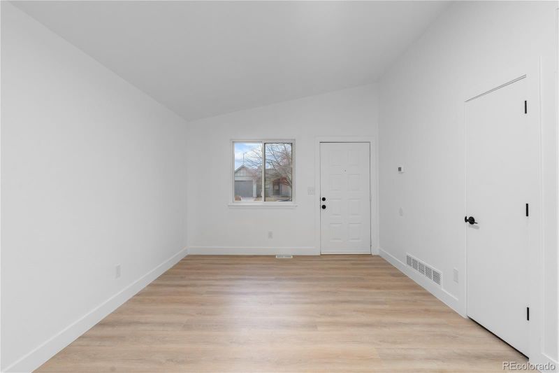4552 S Buckley Way, Aurora, CO 80015
