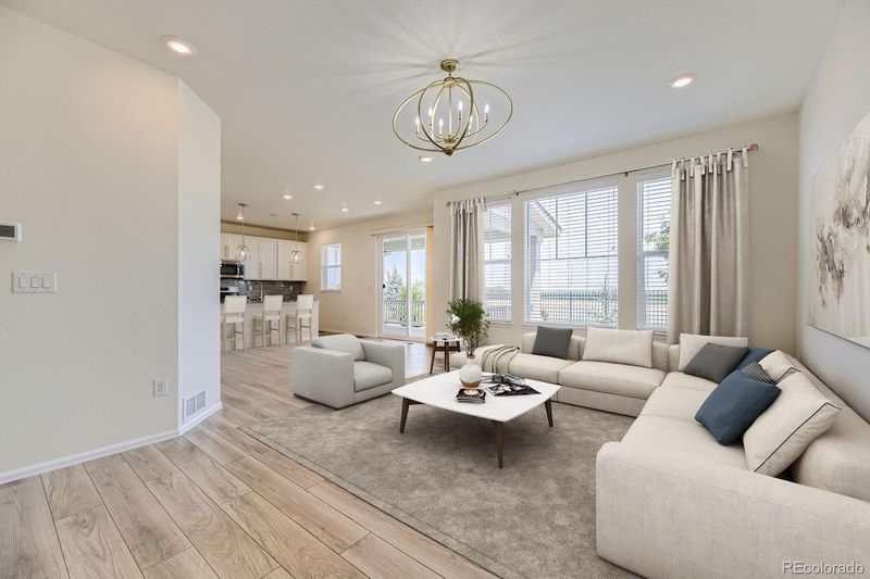 26221 E 5th Pl, Aurora, CO 80018