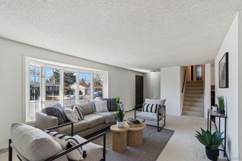 7218 W Frost Dr, Littleton, CO 80128