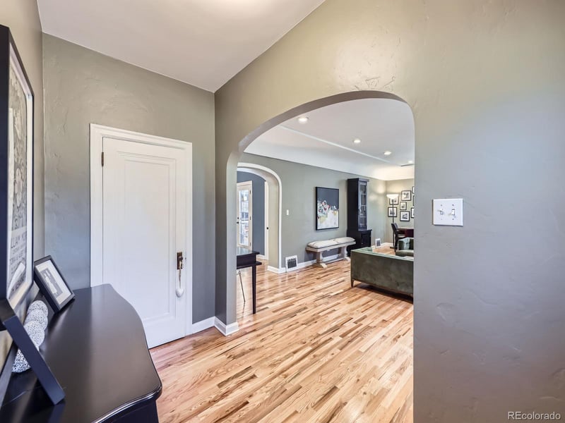 2540 Forest St, Denver, CO 80207