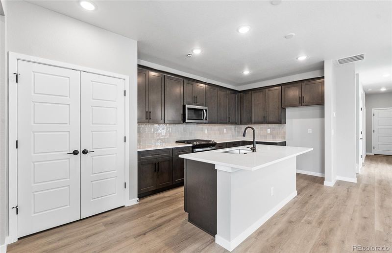6217 N Nepal St, Aurora, CO 80019