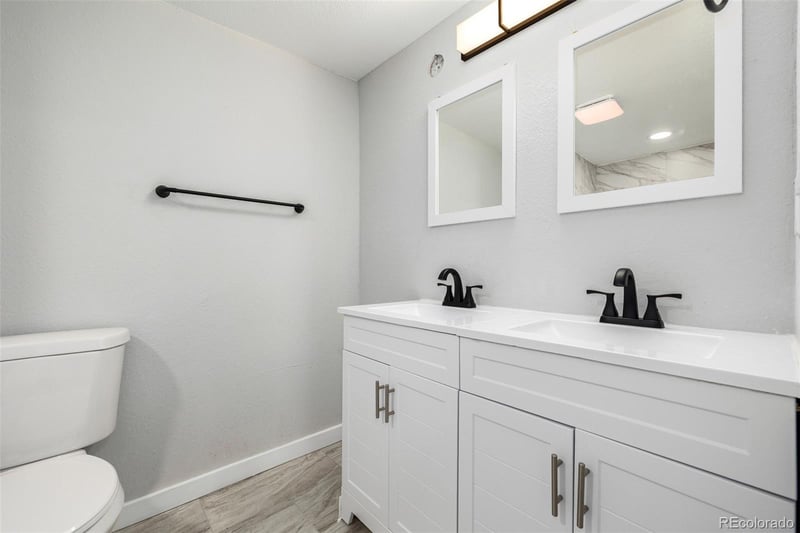 832 Dahlia St, Denver, CO 80220