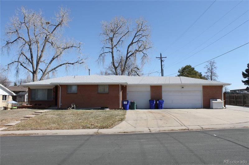 306 Empire St, Aurora, CO 80010