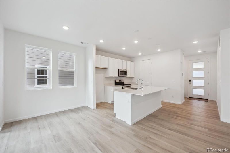 1362 Rock Cliff Ave, Erie, CO 80516