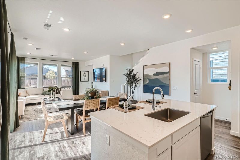 495 Bennett Ave, Bennett, CO 80102