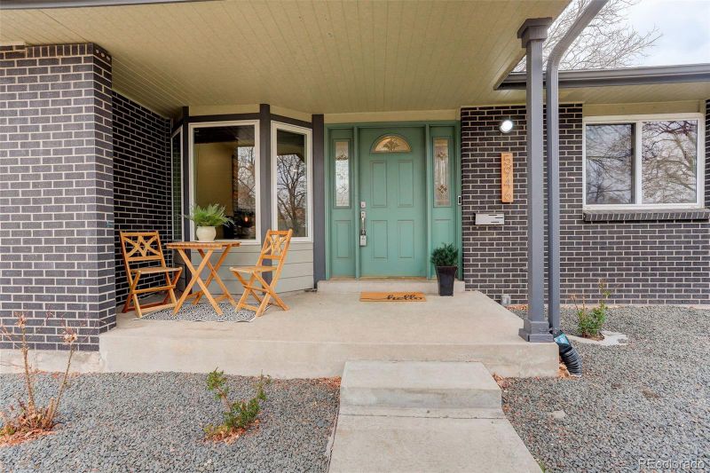 5946 Urban St, Arvada, CO 80004