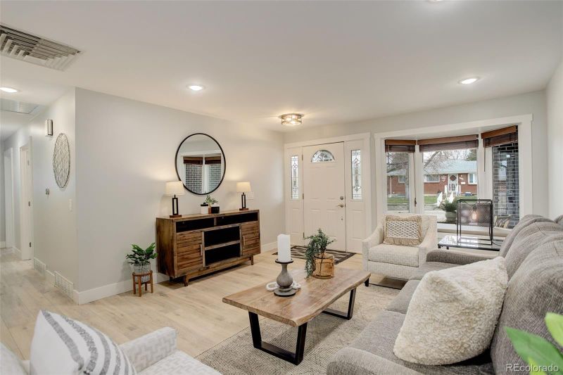 5946 Urban St, Arvada, CO 80004