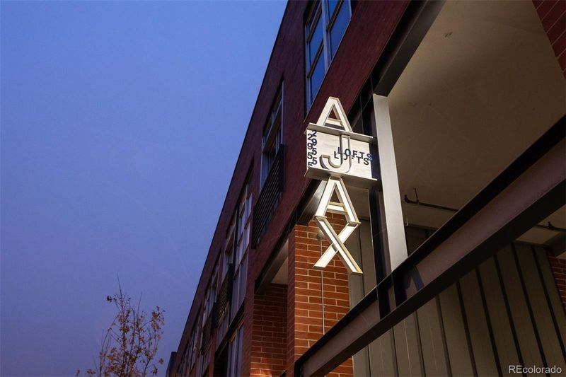 2955 Inca St #2F, Denver, CO 80202