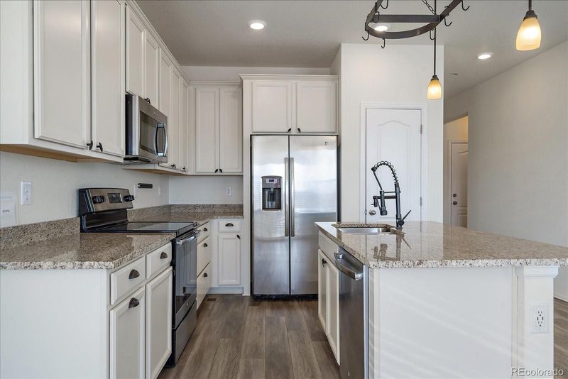 1110 Black Saddle St, Elizabeth, CO 80107