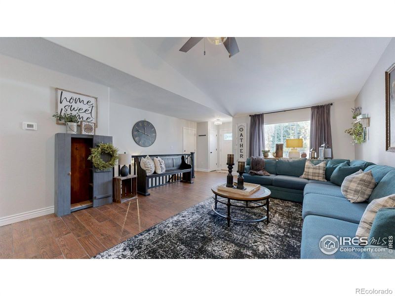 951 Winona Cir, Loveland, CO 80537
