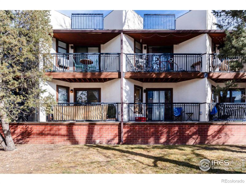 1800 Pearl St #12, Boulder, CO 80302