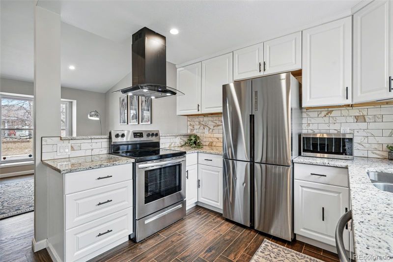 19820 E Amherst Dr, Aurora, CO 80013