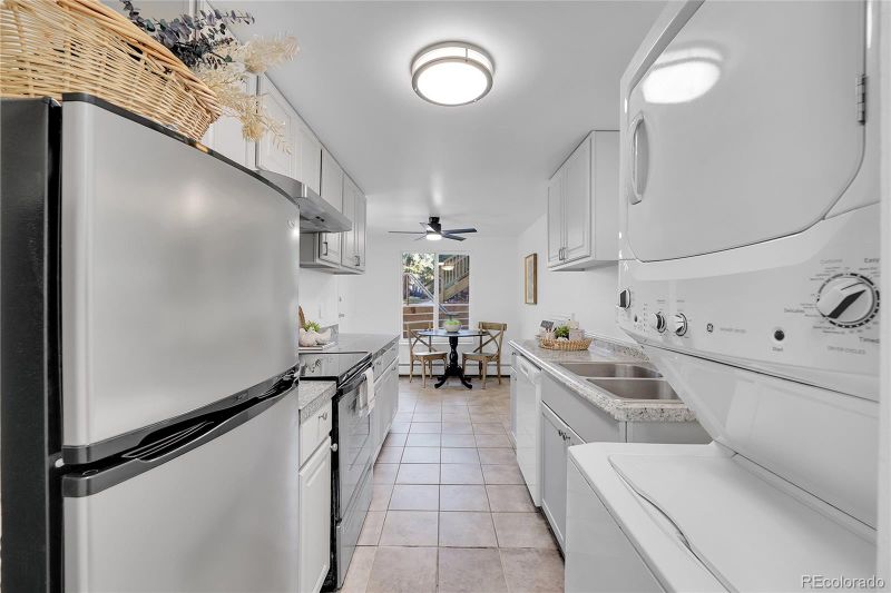 2700 S Holly St #107, Denver, CO 80222