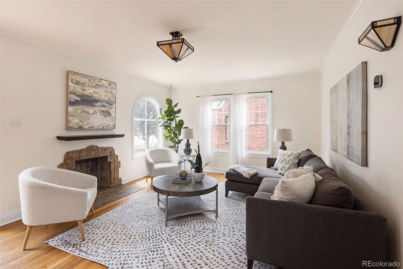 1615 Locust St, Denver, CO 80220