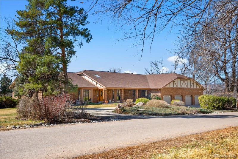 6980 Oak St, Arvada, CO 80004