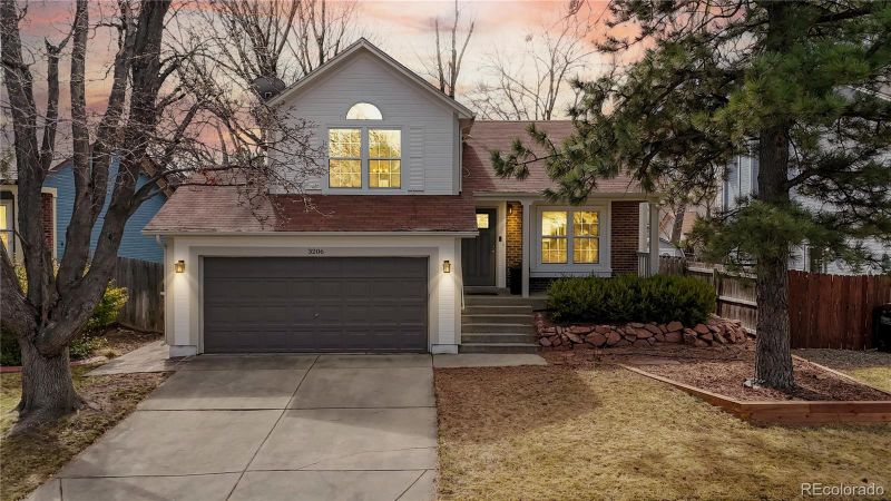 3206 Columbine Ct, Broomfield, CO 80020