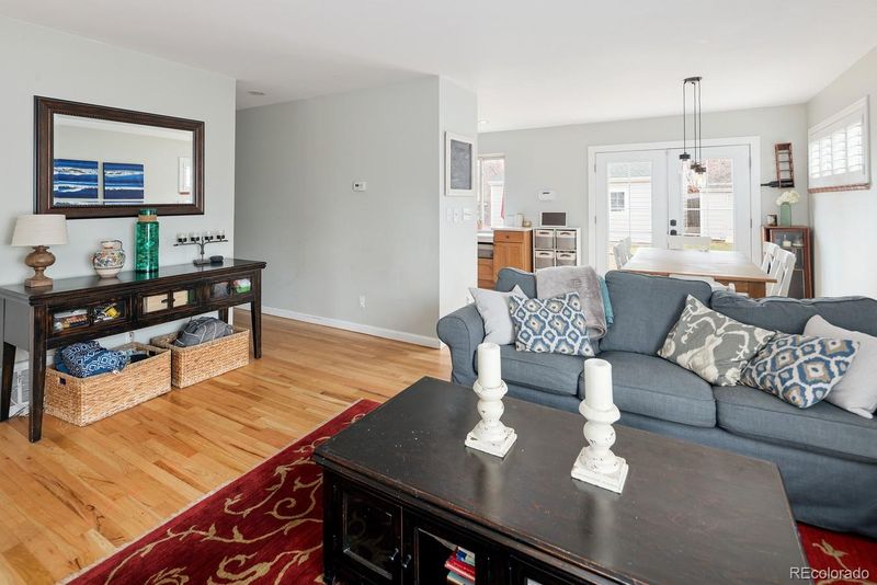 3244 S Holly St, Denver, CO 80222