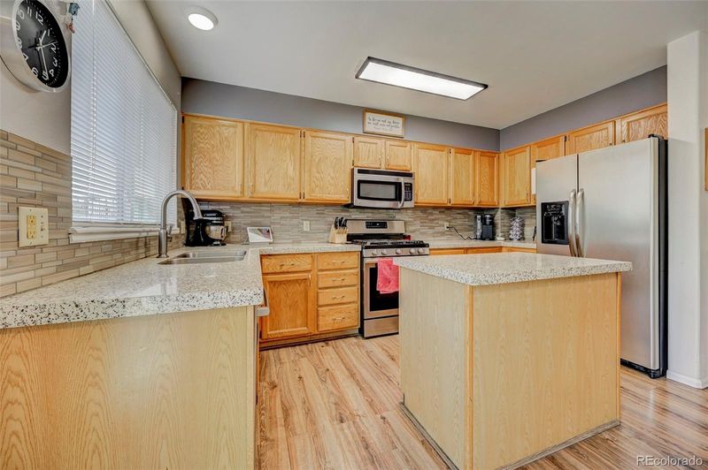 8303 Chancellor Dr, Colorado Springs, CO 80920