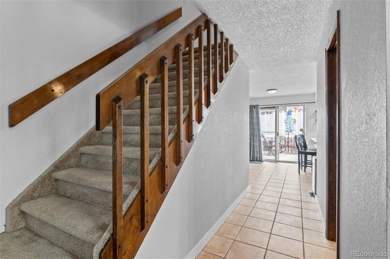 2240 S Telluride Ct, Aurora, CO 80013