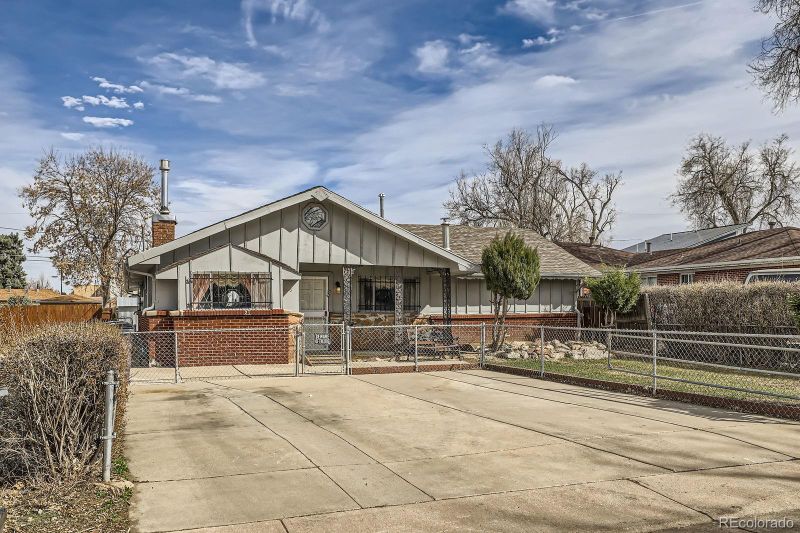 828 S Osceola St, Denver, CO 80219