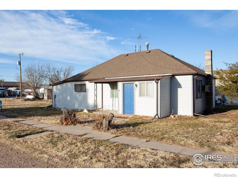 421 Dunken Ave, Peetz, CO 80747