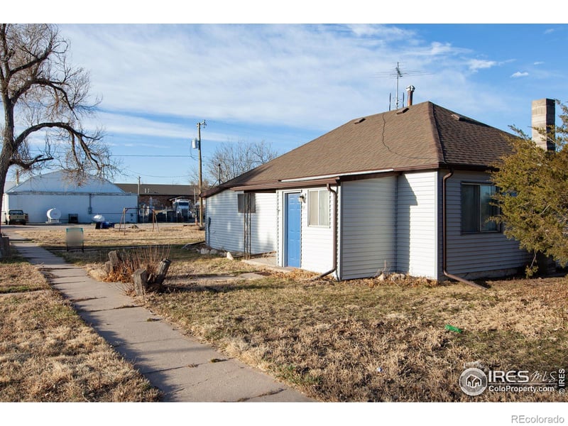 421 Dunken Ave, Peetz, CO 80747