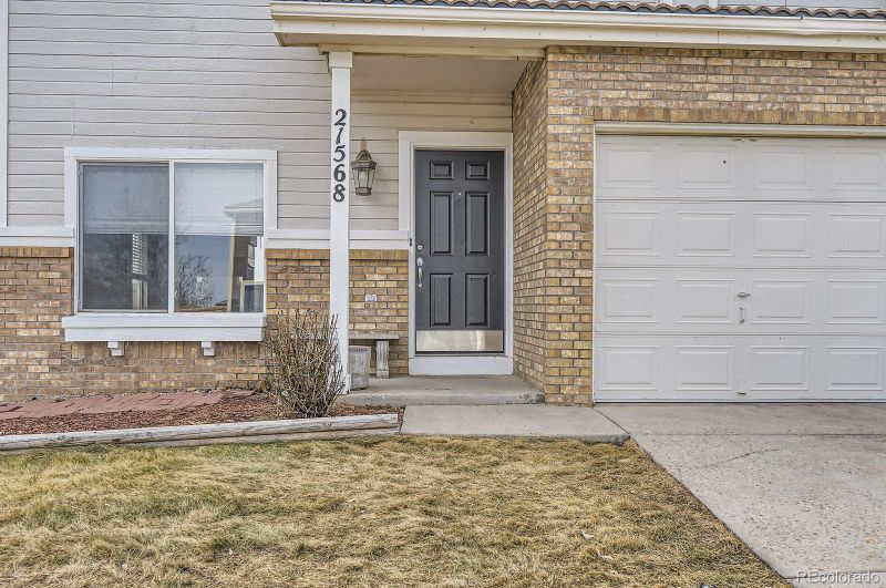 21568 E 38th Pl, Denver, CO 80249