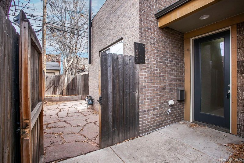 1632 N Gilpin St, Denver, CO 80218