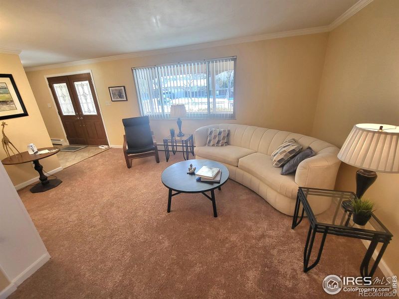 7624 S Race St, Centennial, CO 80122