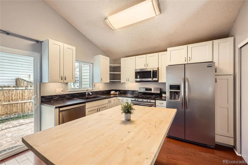 5587 S Simms Way, Littleton, CO 80127
