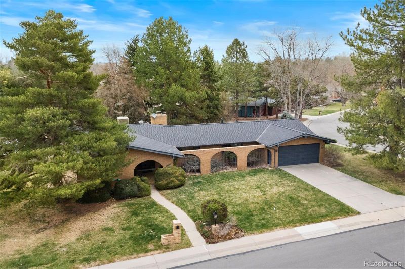 12345 W 18th Dr, Lakewood, CO 80215
