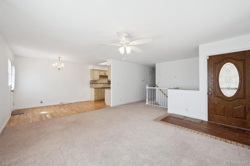 9822 Orangewood Dr, Thornton, CO 80260