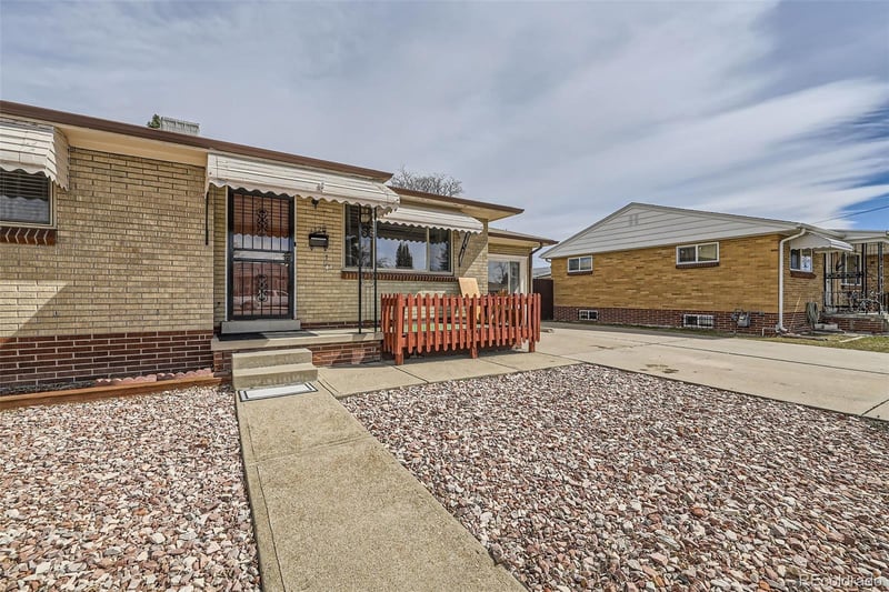 1328 S Zuni St, Denver, CO 80223