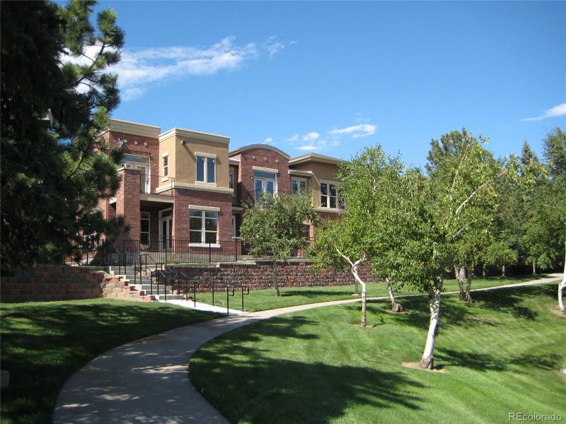 8962 E Otero Pl, Centennial, CO 80112