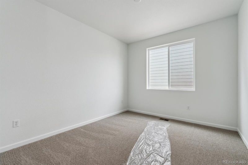 9072 Telluride Ct, Commerce City, CO 80022