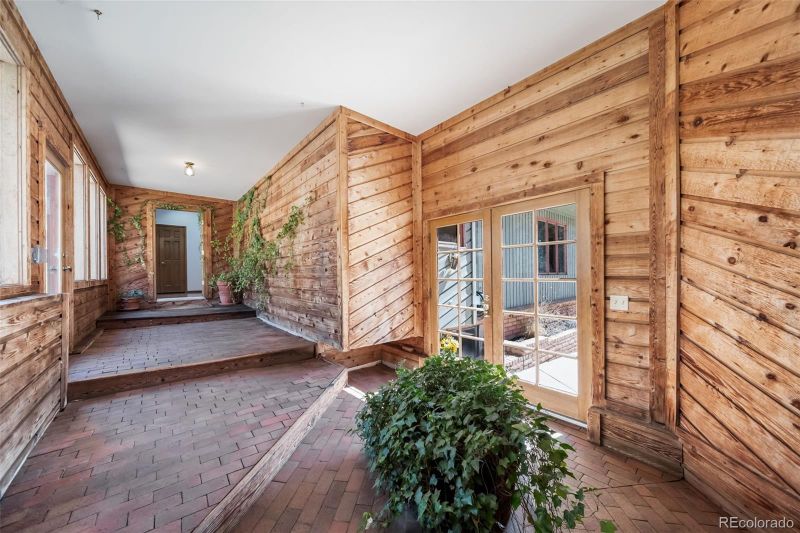 6601 Pike Cir, Larkspur, CO 80118