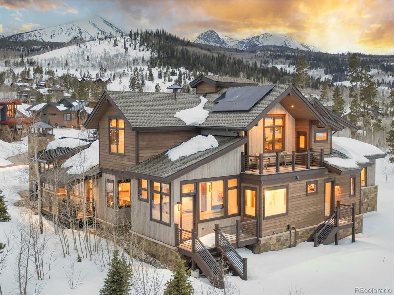 285 High Park Ct, Silverthorne, CO 80498