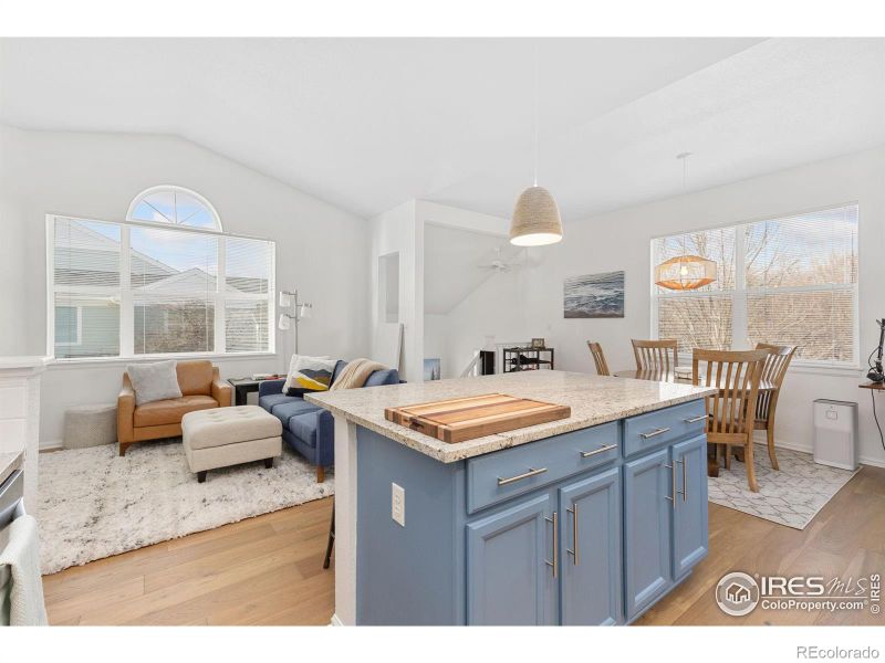 640 Gooseberry Dr #607, Longmont, CO 80503