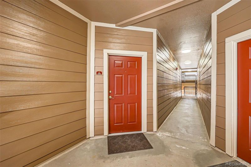 7440 S Blackhawk St #1-206, Englewood, CO 80112