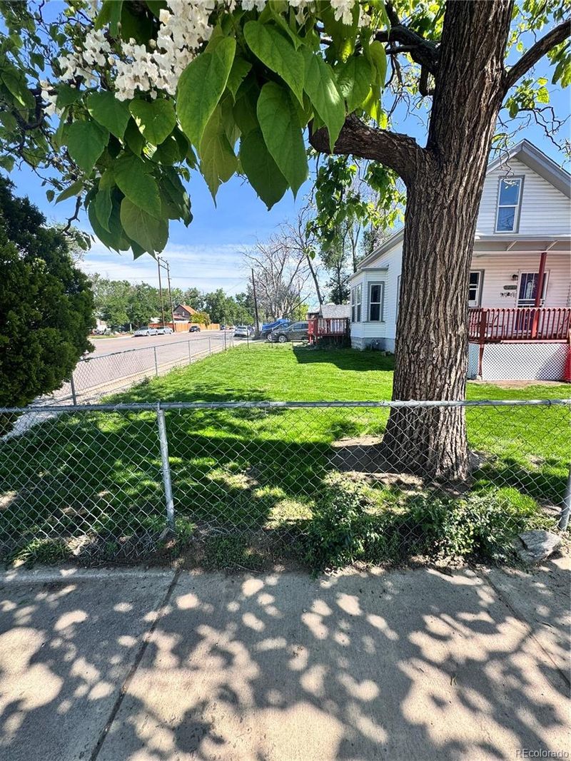 229 13th St, Greeley, CO 80631