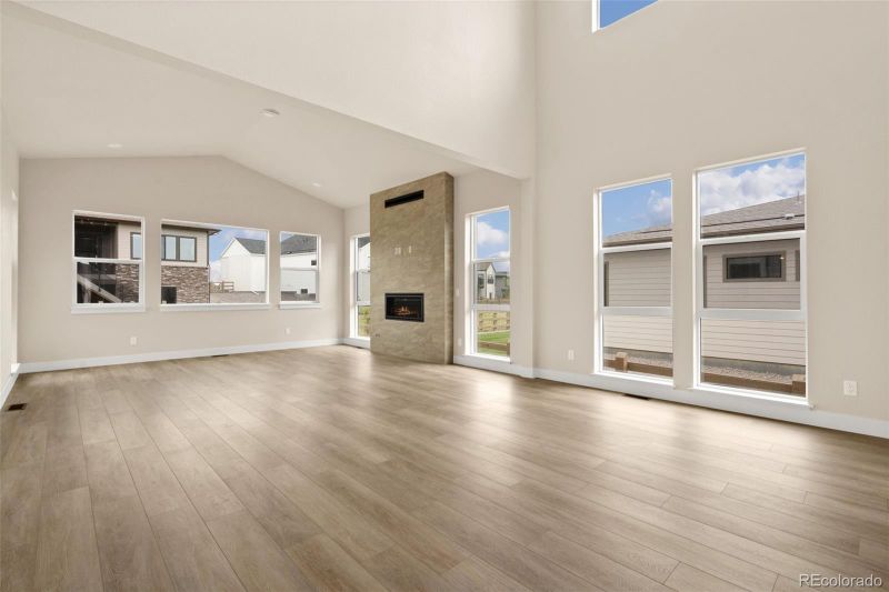 5850 Kilbeggin Rd, Timnath, CO 80547
