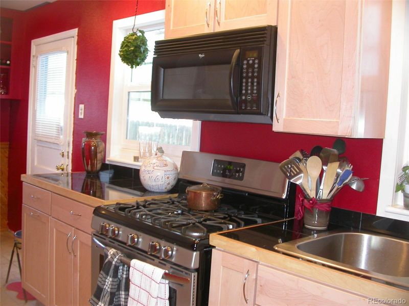 5618 Carr St, Arvada, CO 80002